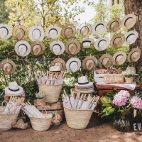 detalles de boda sombreros paja
